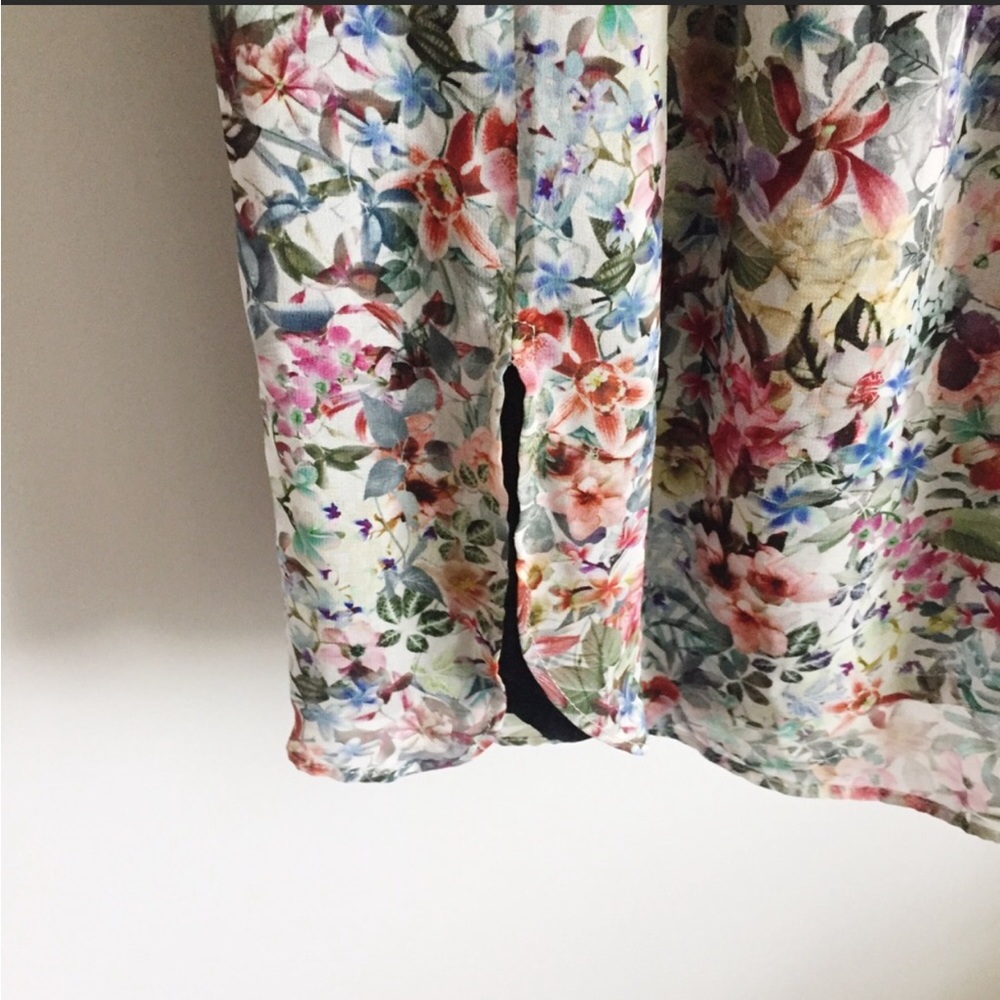 Zara | Floral Dress Sheer Back - Picture 5 of 5